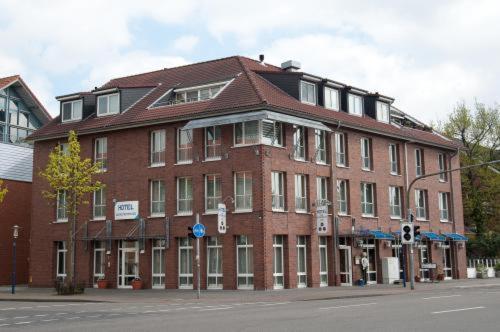 Hotel Zum Deutschen Eck Мербуш Экстерьер фото